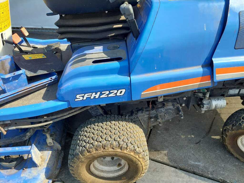 Iseki SFH 220 - Cortador de grama: foto 3 Iseki SFH 220 - Cortador de grama: foto 3
