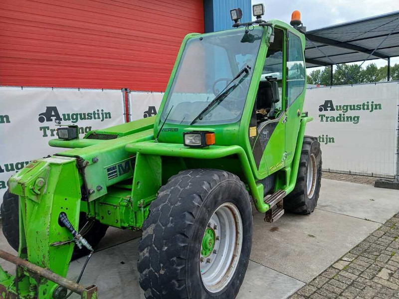 Merlo P 33.7 KT - Empilhador telescópico: foto 5 Merlo P 33.7 KT - Empilhador telescópico: foto 5