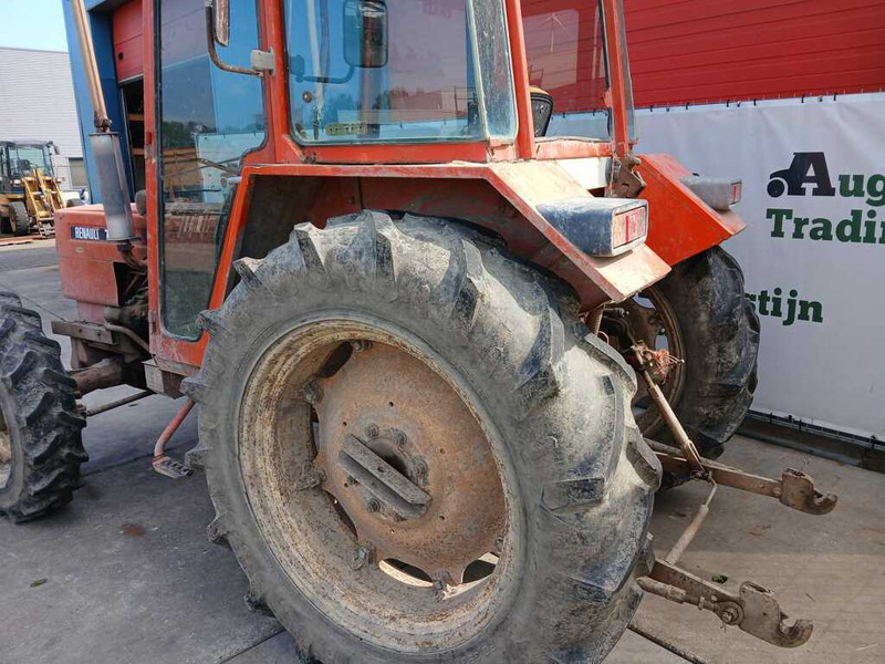 Renault 781-4 - Trator: foto 5 Renault 781-4 - Trator: foto 5