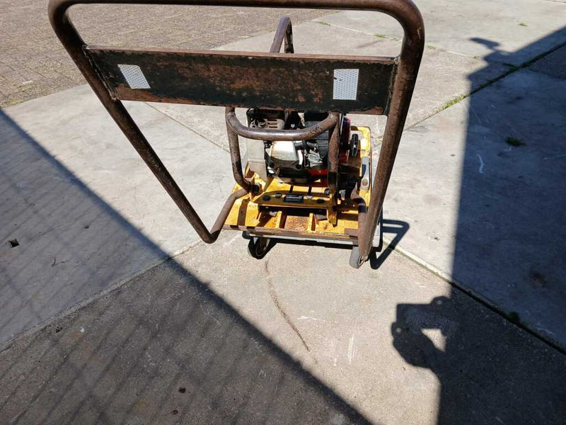 Wacker WPR 1350 - Placas vibratórias: foto 3 Wacker WPR 1350 - Placas vibratórias: foto 3