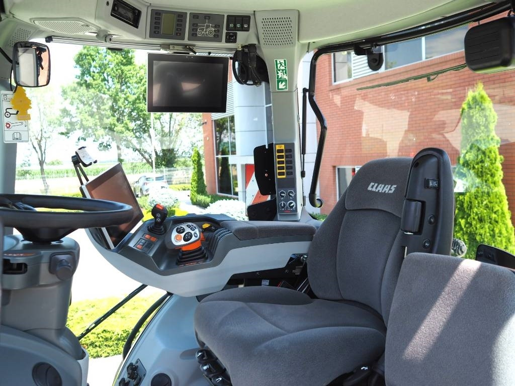 Claas Axion 920 CMATIC, GPS, CEMIS 1200, PTO - Trator: foto 5 Claas Axion 920 CMATIC, GPS, CEMIS 1200, PTO - Trator: foto 5