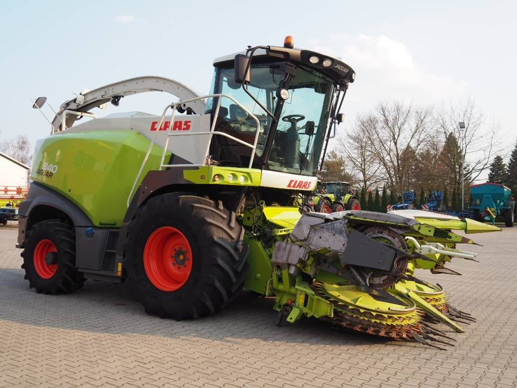 Claas Jaguar 840 4WD + Orbis 450 - Picadora de forragem automotriz: foto 4 Claas Jaguar 840 4WD + Orbis 450 - Picadora de forragem automotriz: foto 4