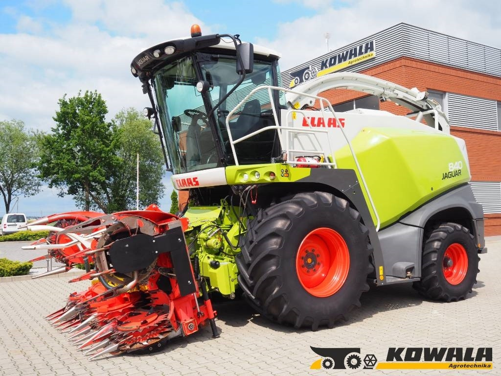 Claas Jaguar 840 + Kemper 345 Plus - Picadora de forragem automotriz: foto 1 Claas Jaguar 840 + Kemper 345 Plus - Picadora de forragem automotriz: foto 1