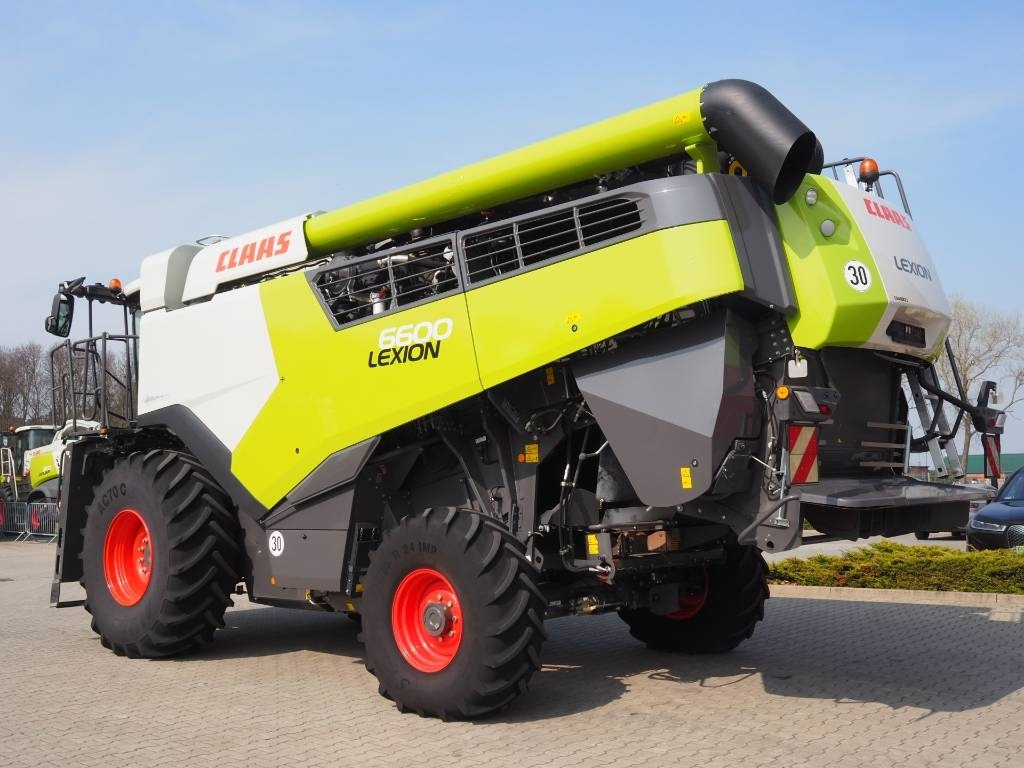 Claas Lexion 6600 GPS + V770 - Ceifeira debulhadora: foto 2 Claas Lexion 6600 GPS + V770 - Ceifeira debulhadora: foto 2