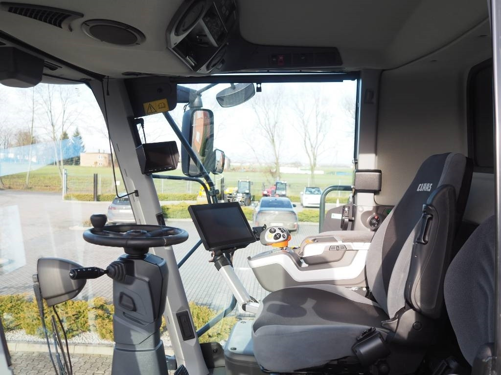 Claas Lexion 6700 + V930 - Ceifeira debulhadora: foto 5 Claas Lexion 6700 + V930 - Ceifeira debulhadora: foto 5