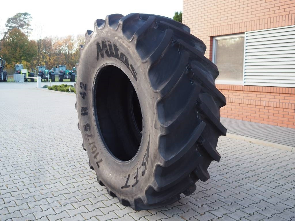Mitas SFT 710/75 R42 - Pneu para Máquina agrícola: foto 3 Mitas SFT 710/75 R42 - Pneu para Máquina agrícola: foto 3