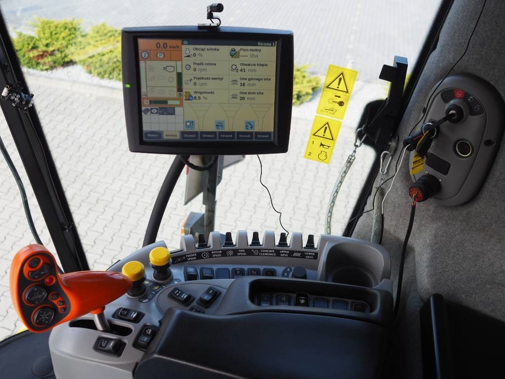 Ceifeira debulhadora New Holland CR 9090: foto 6