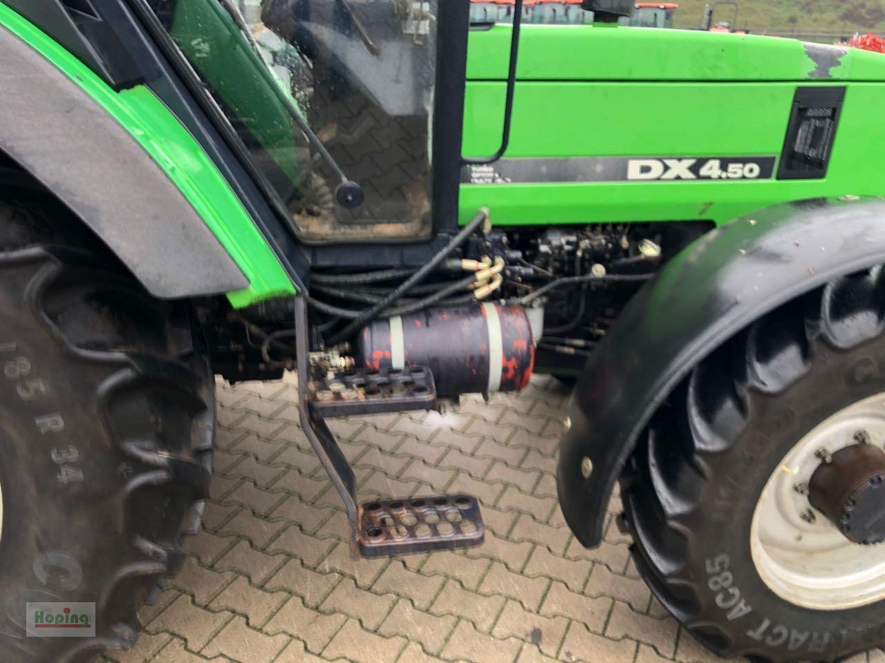 Deutz-Fahr DX 4.50 - Trator: foto 3 Deutz-Fahr DX 4.50 - Trator: foto 3
