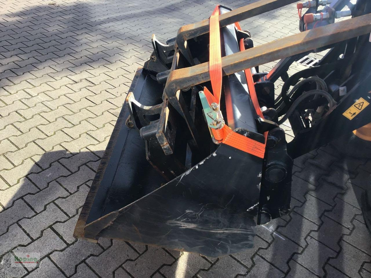 Carregadora articulada JCB 403 PLUS: foto 10