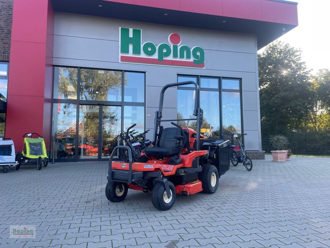 Kubota GZD 15 LD - Cortador de grama: foto 1 Kubota GZD 15 LD - Cortador de grama: foto 1