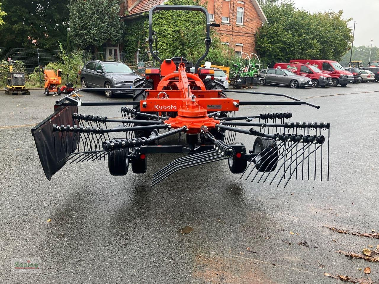 Kubota RA1035 - Ancinho enleirador: foto 2 Kubota RA1035 - Ancinho enleirador: foto 2