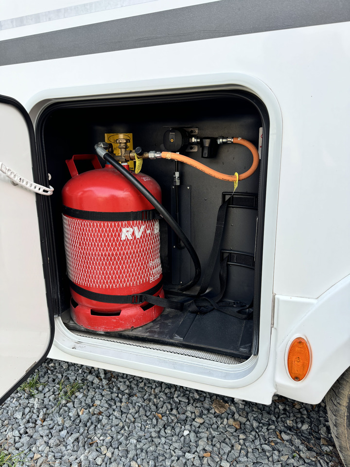 Autocaravana perfilada ADRIA Matrix 670 SL: foto 16
