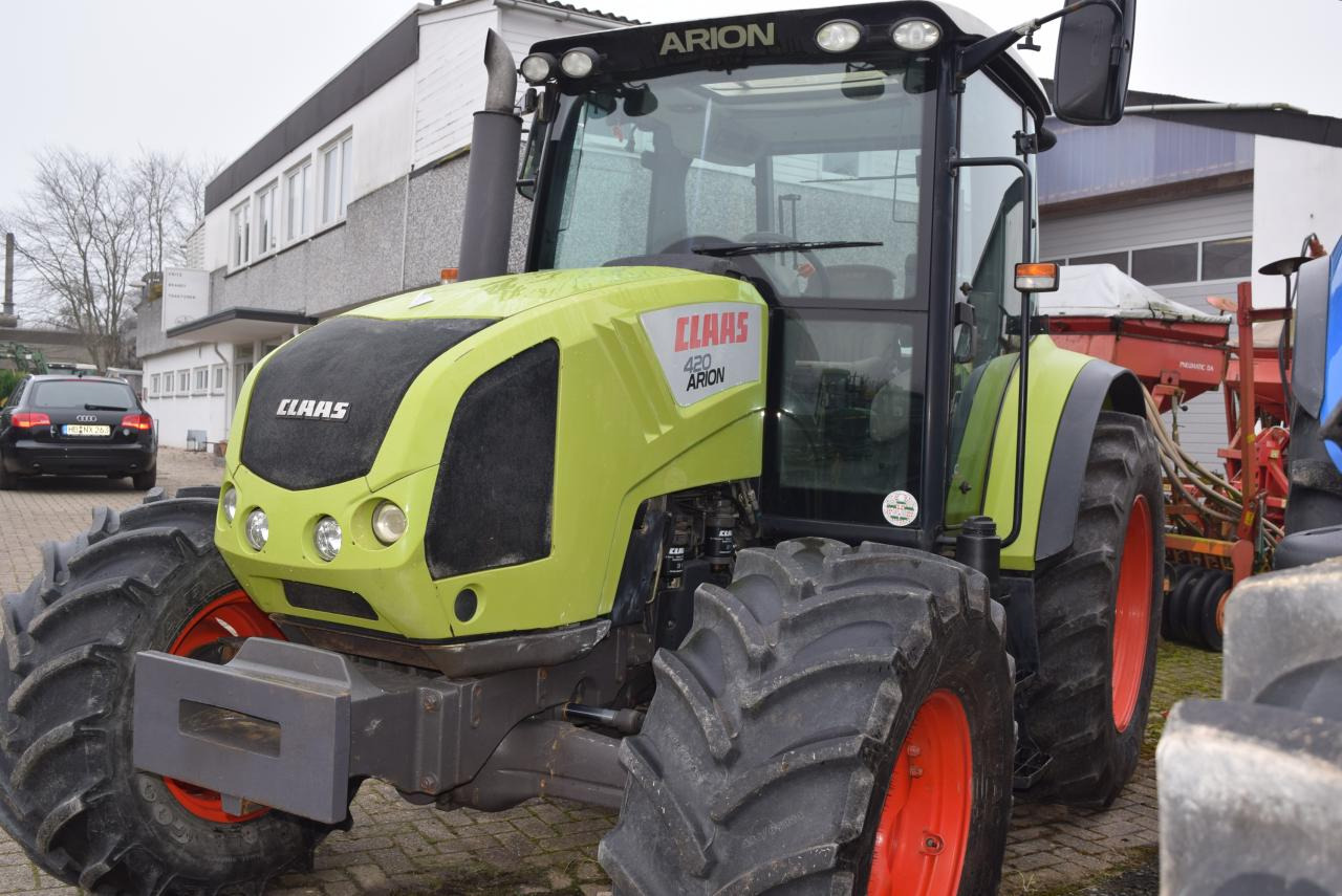 CLAAS Arion 420 CIS - Trator: foto 2 CLAAS Arion 420 CIS - Trator: foto 2