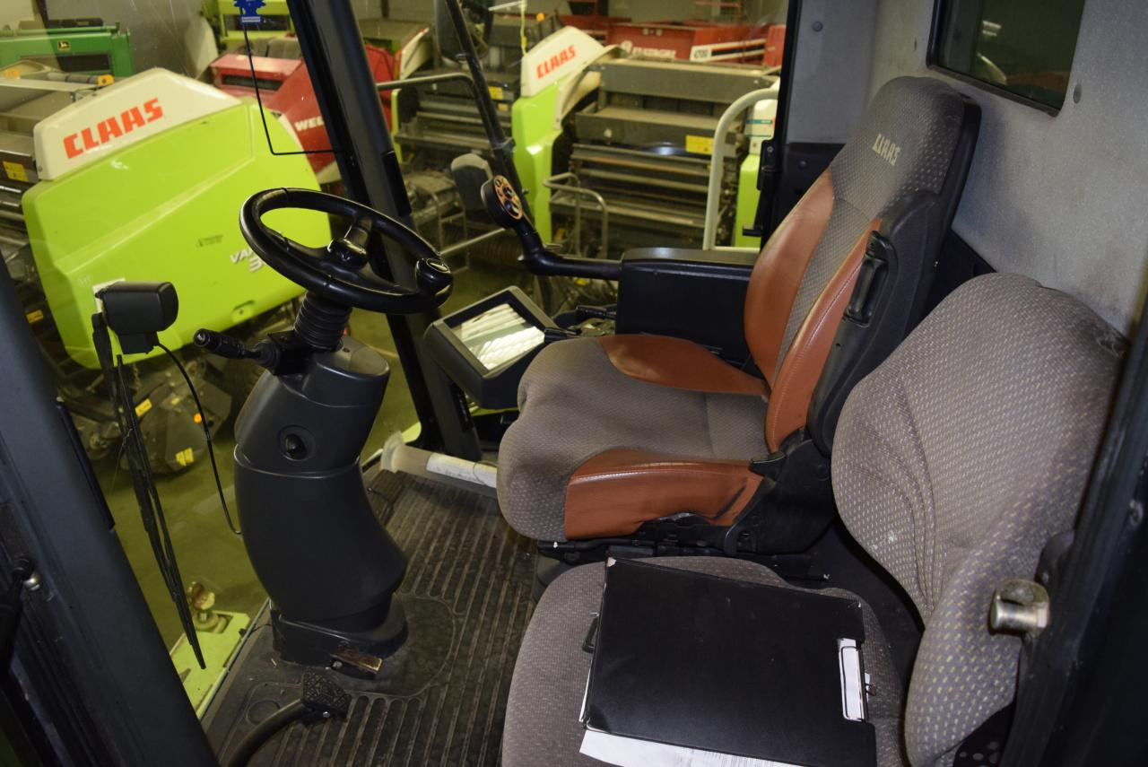 CLAAS Lexion 570 *4x4* - Ceifeira debulhadora: foto 5 CLAAS Lexion 570 *4x4* - Ceifeira debulhadora: foto 5