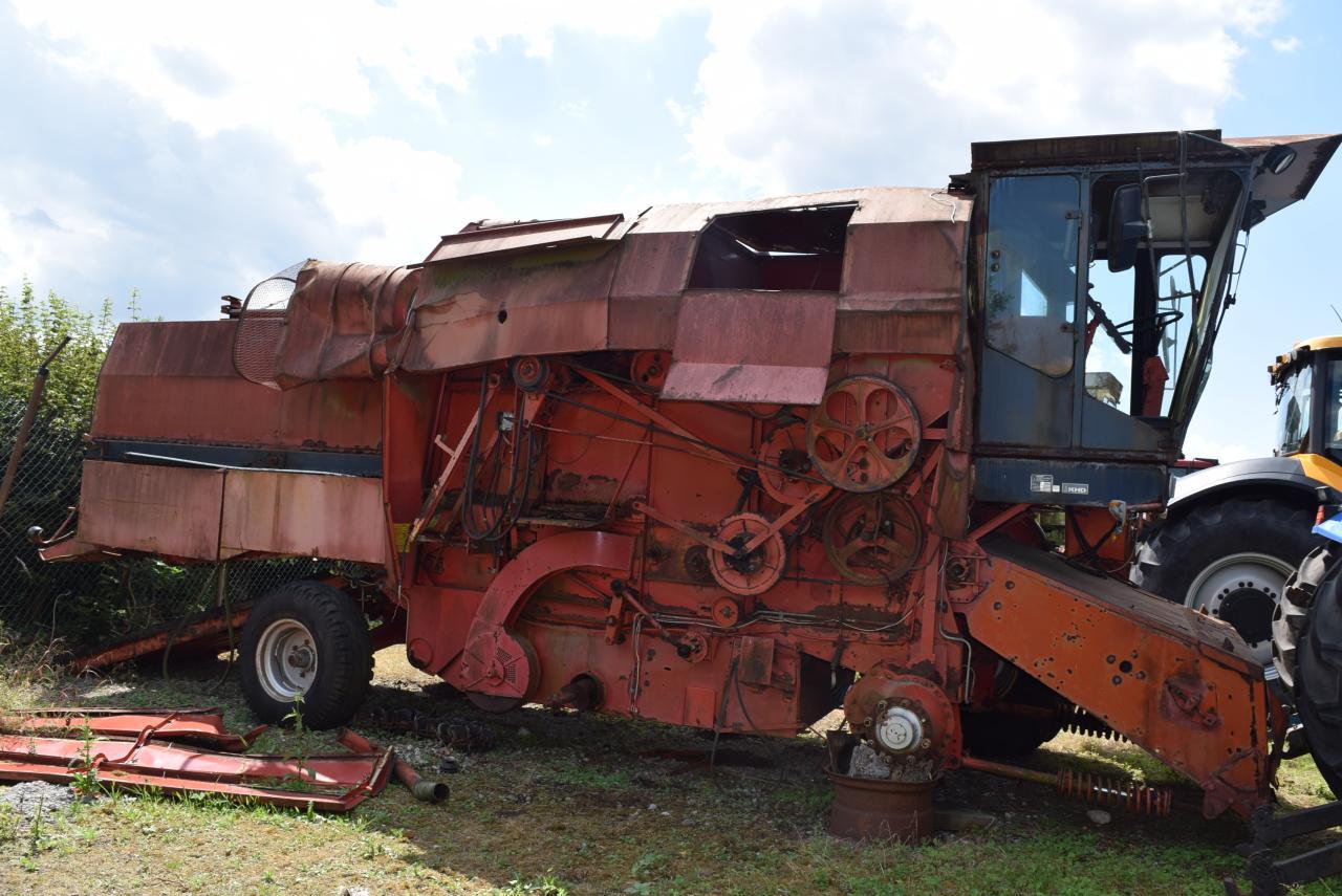 Deutz-Fahr 1620 hydro *zur Teileverwertung* - Ceifeira debulhadora: foto 3 Deutz-Fahr 1620 hydro *zur Teileverwertung* - Ceifeira debulhadora: foto 3