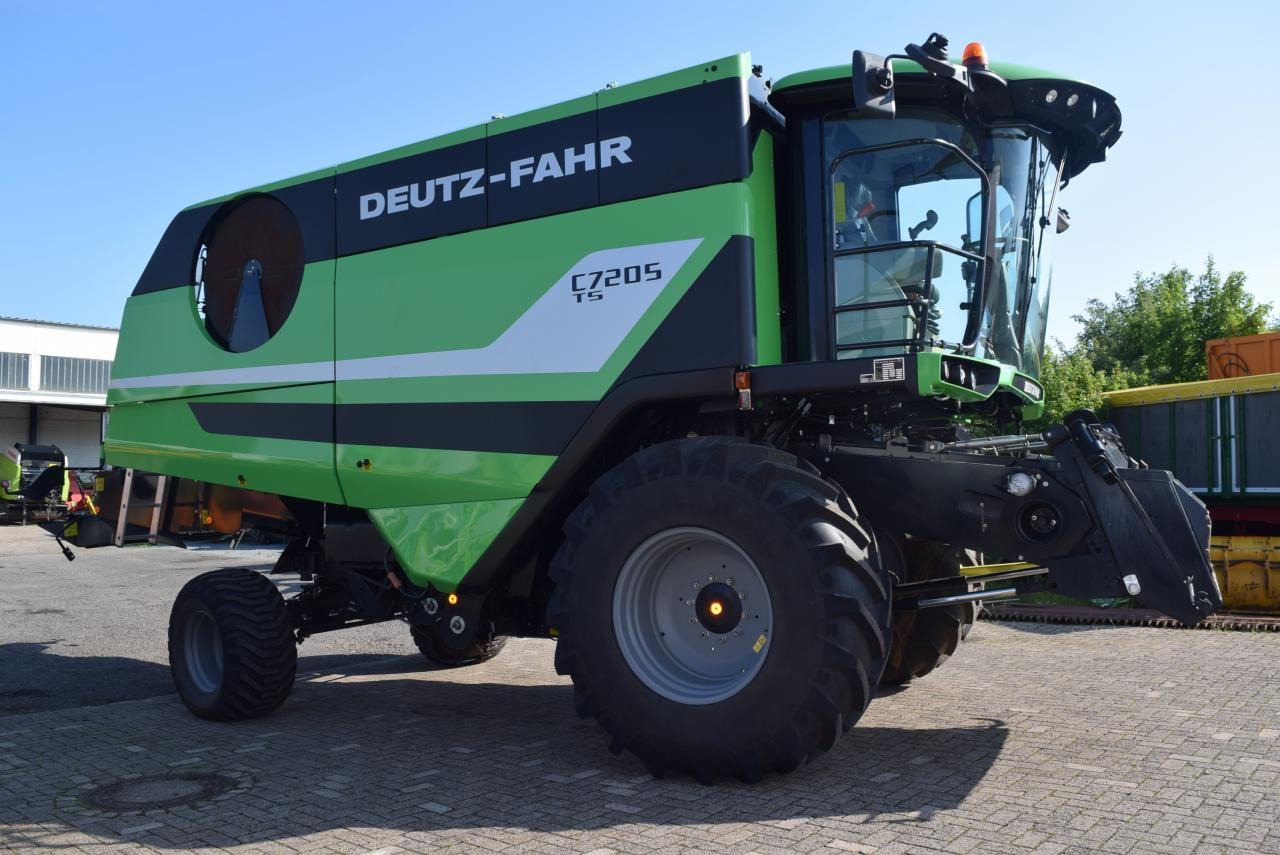 Deutz-Fahr C 7205 TS - Ceifeira debulhadora: foto 3 Deutz-Fahr C 7205 TS - Ceifeira debulhadora: foto 3