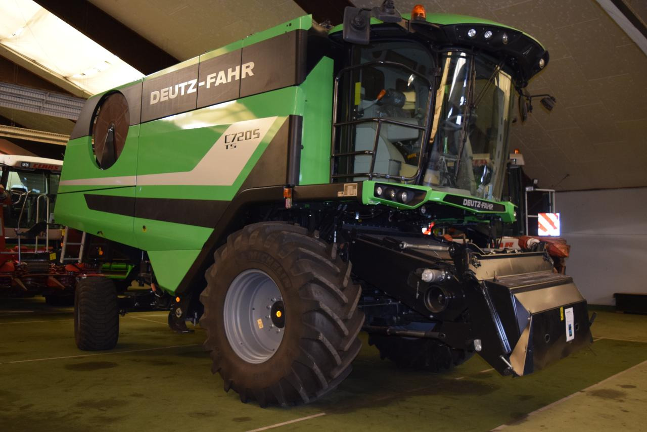 Deutz-Fahr C 7205 TS - Ceifeira debulhadora: foto 1 Deutz-Fahr C 7205 TS - Ceifeira debulhadora: foto 1