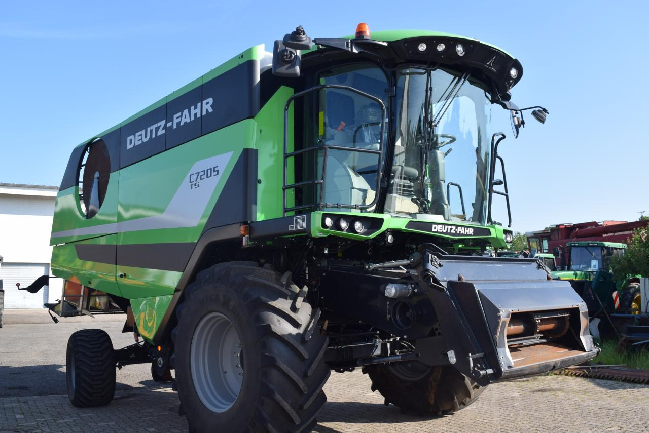 Deutz-Fahr C 7205 TS - Ceifeira debulhadora: foto 4 Deutz-Fahr C 7205 TS - Ceifeira debulhadora: foto 4