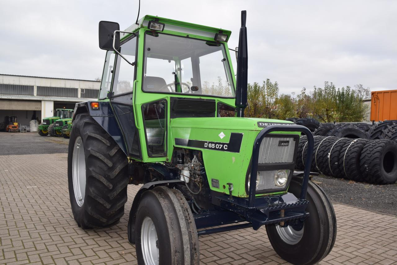 Deutz-Fahr D6507 C - Trator: foto 2 Deutz-Fahr D6507 C - Trator: foto 2