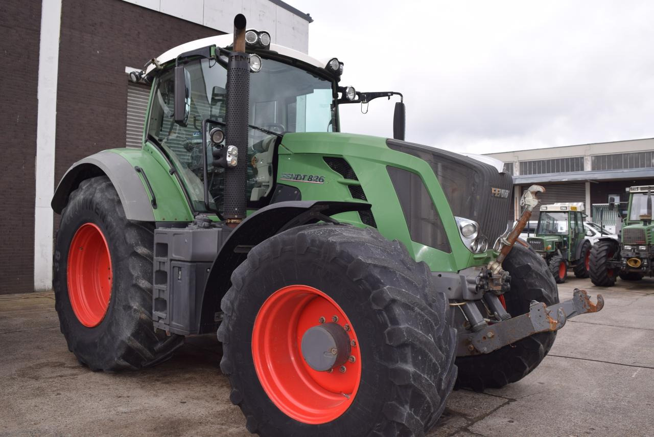 Fendt 826 Vario SCR ProfiPlus - Trator: foto 1 Fendt 826 Vario SCR ProfiPlus - Trator: foto 1