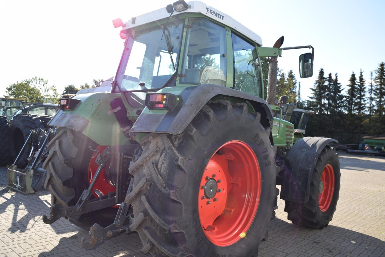 Fendt Favorit 512 - Trator: foto 4 Fendt Favorit 512 - Trator: foto 4