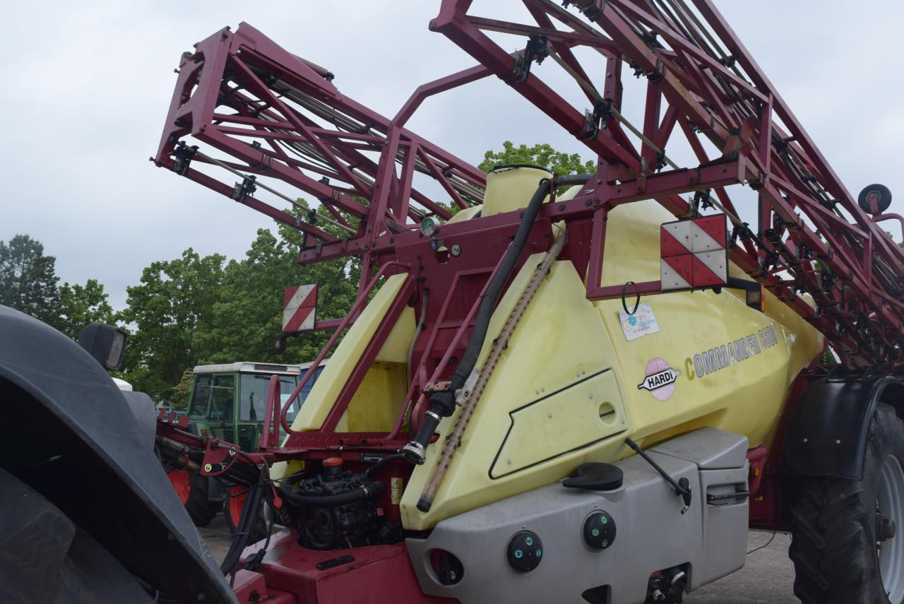Hardi Commander 6600 i - Pulverizador de arrastar: foto 5 Hardi Commander 6600 i - Pulverizador de arrastar: foto 5
