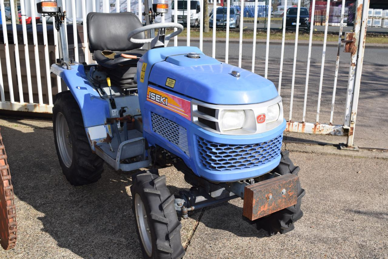 Iseki TM 3160 - Tractor pernalta: foto 1 Iseki TM 3160 - Tractor pernalta: foto 1
