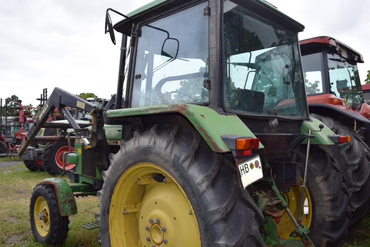 John Deere 1640 - Trator: foto 3 John Deere 1640 - Trator: foto 3