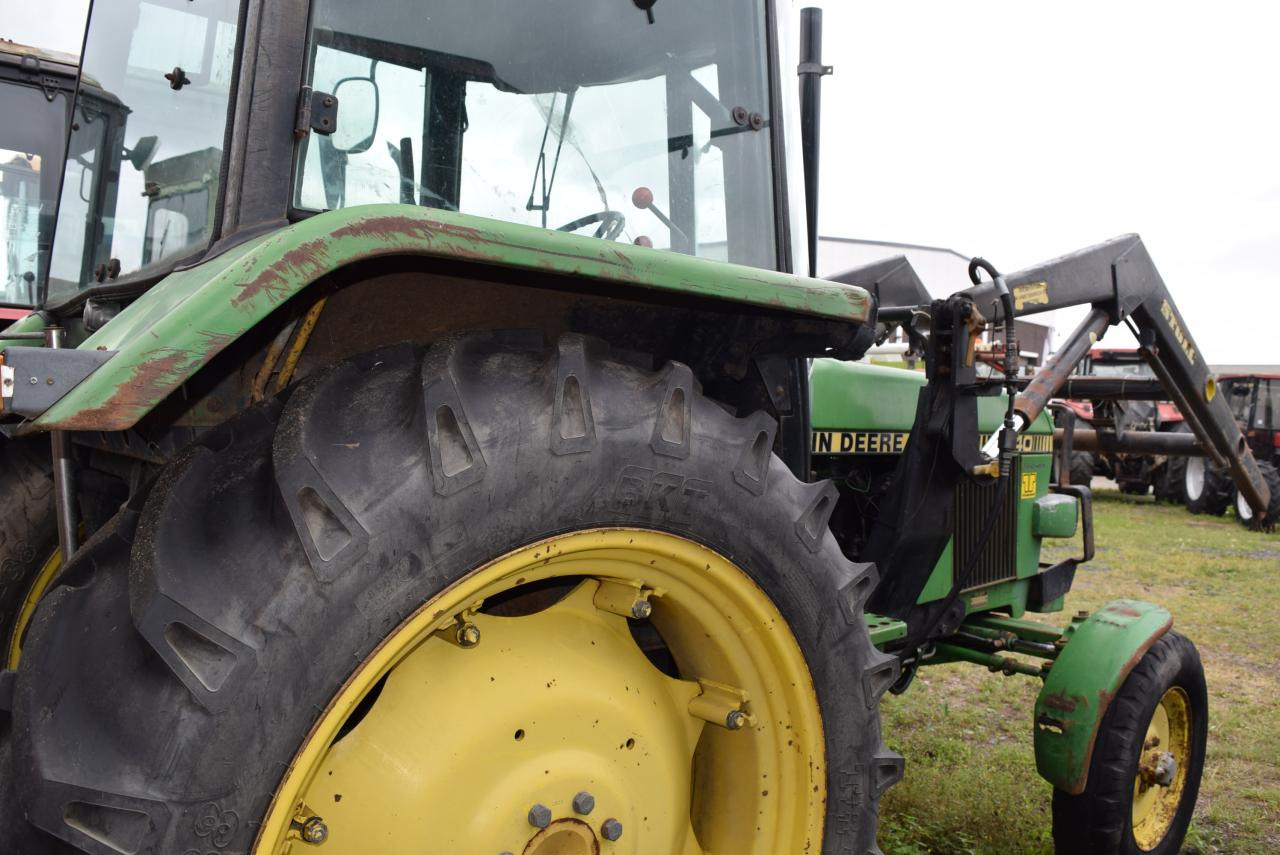 John Deere 1640 - Trator: foto 4 John Deere 1640 - Trator: foto 4