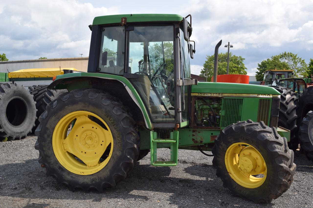 John Deere 6100 - Trator: foto 1 John Deere 6100 - Trator: foto 1