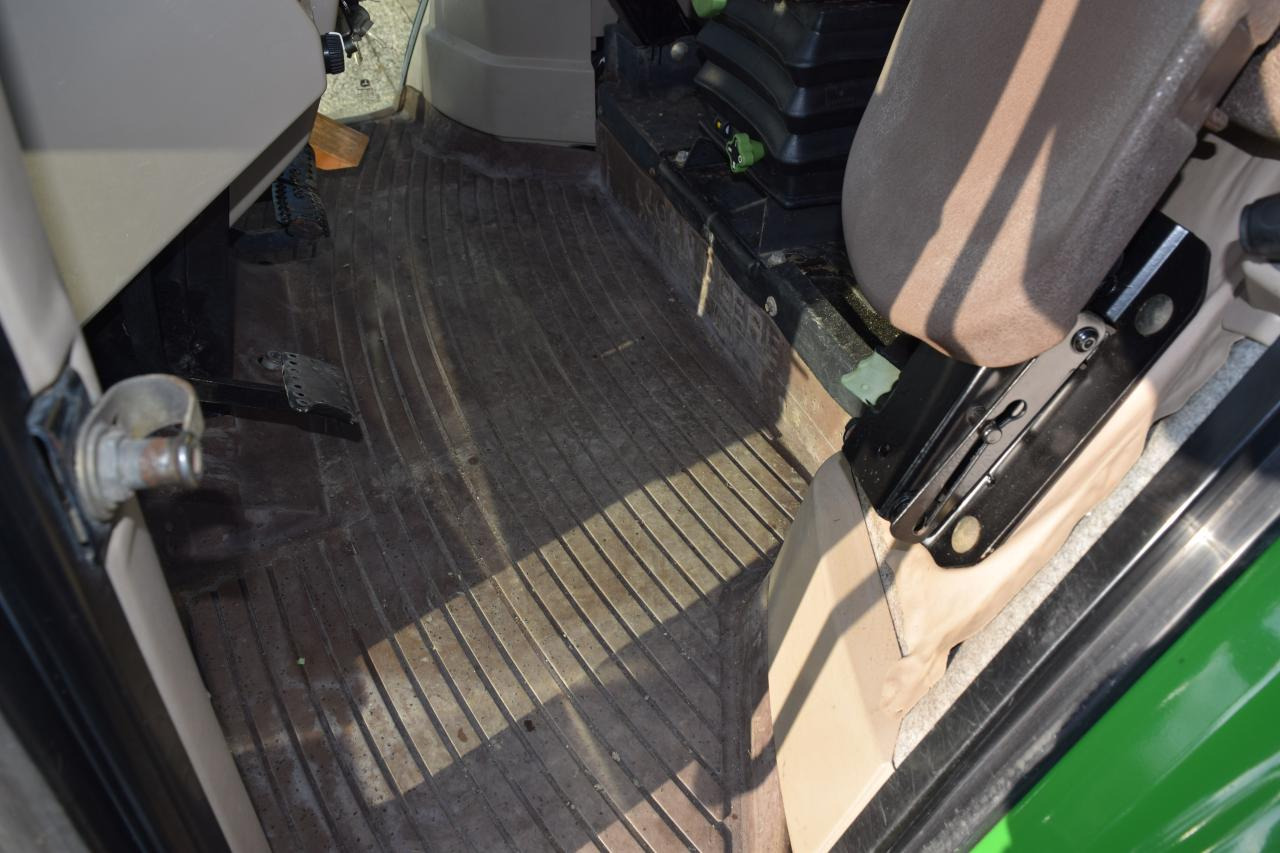 Trator John Deere 6220: foto 11