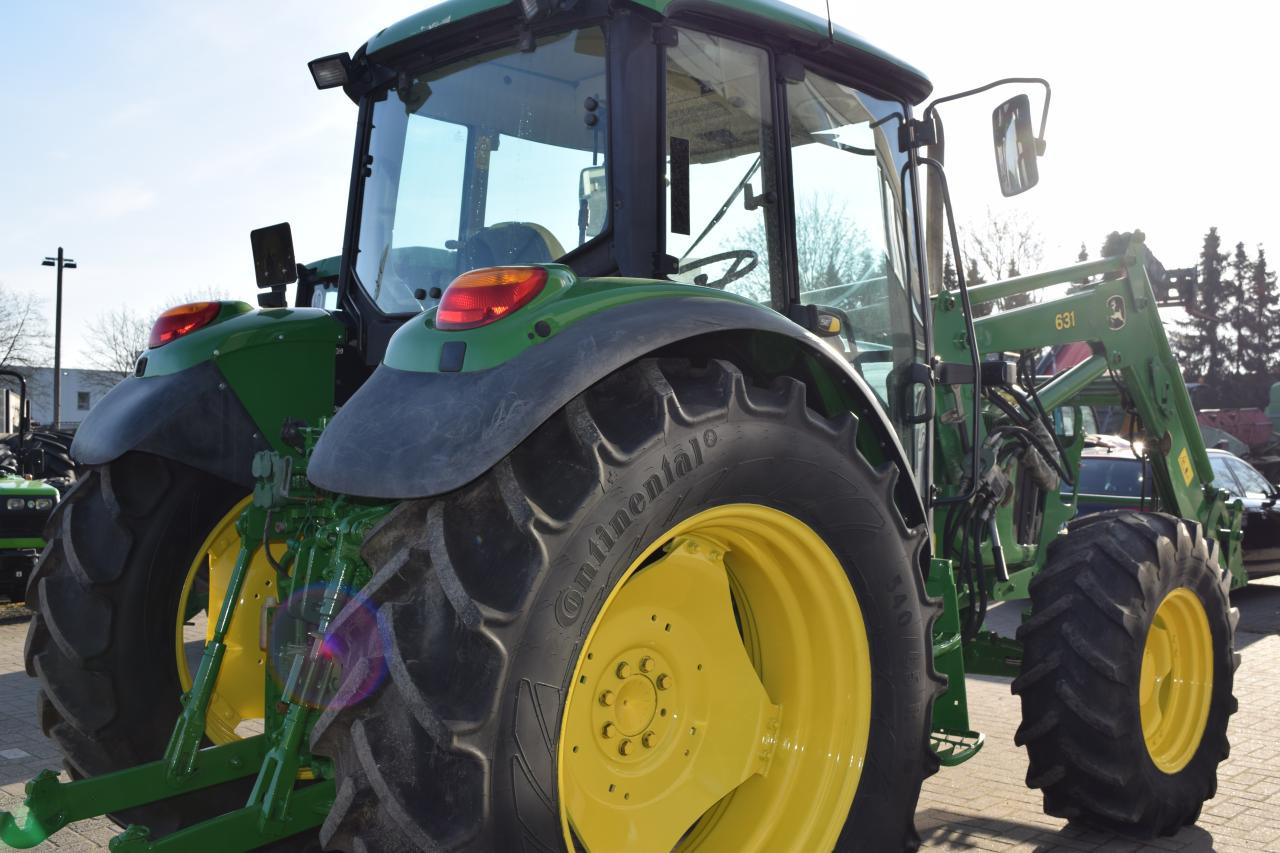 Trator John Deere 6220: foto 6