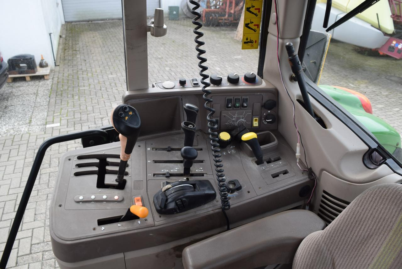Trator John Deere 6330: foto 9