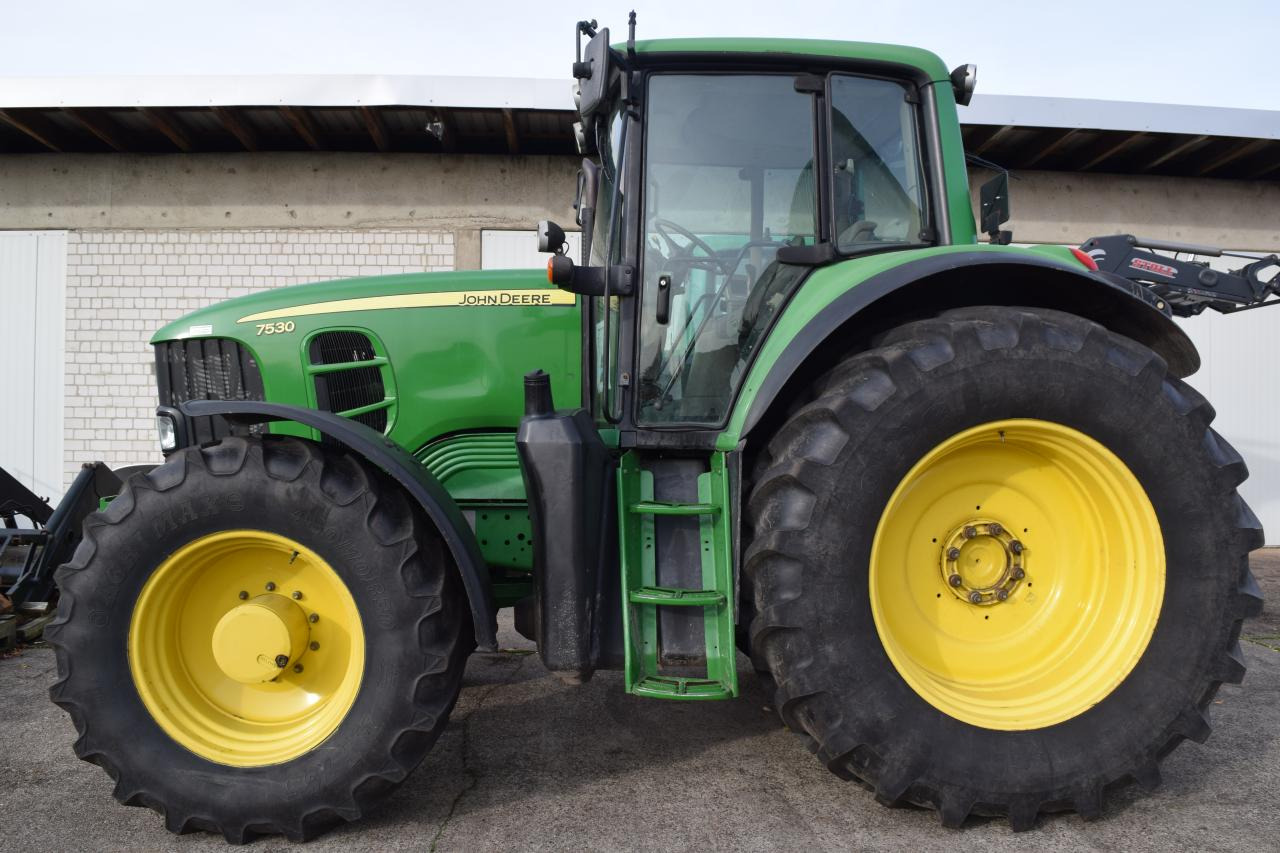 John Deere 7530 Premium - Trator: foto 1 John Deere 7530 Premium - Trator: foto 1