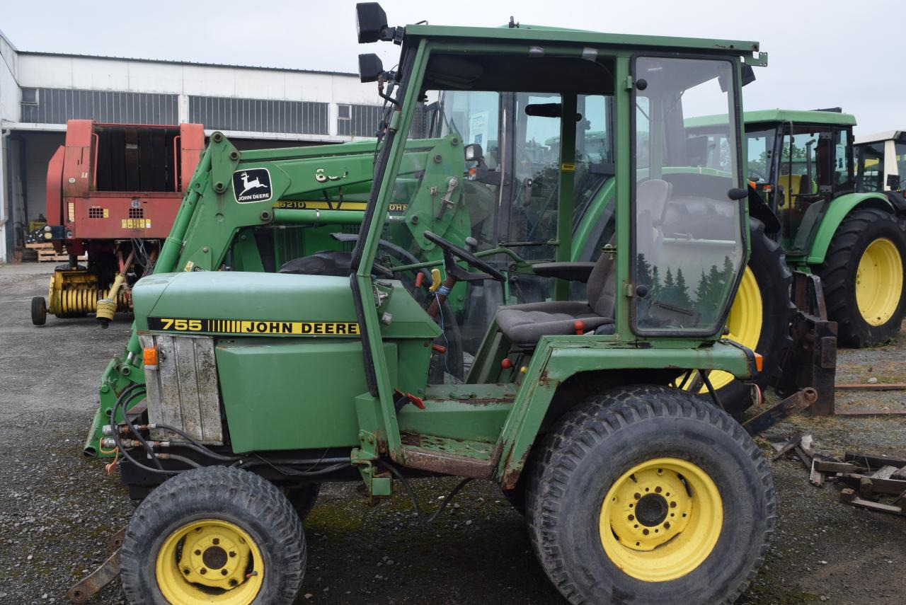 John Deere 755 - Trator: foto 2 John Deere 755 - Trator: foto 2