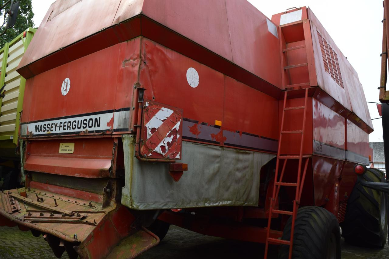 Massey Ferguson MF 38 - Ceifeira debulhadora: foto 5 Massey Ferguson MF 38 - Ceifeira debulhadora: foto 5