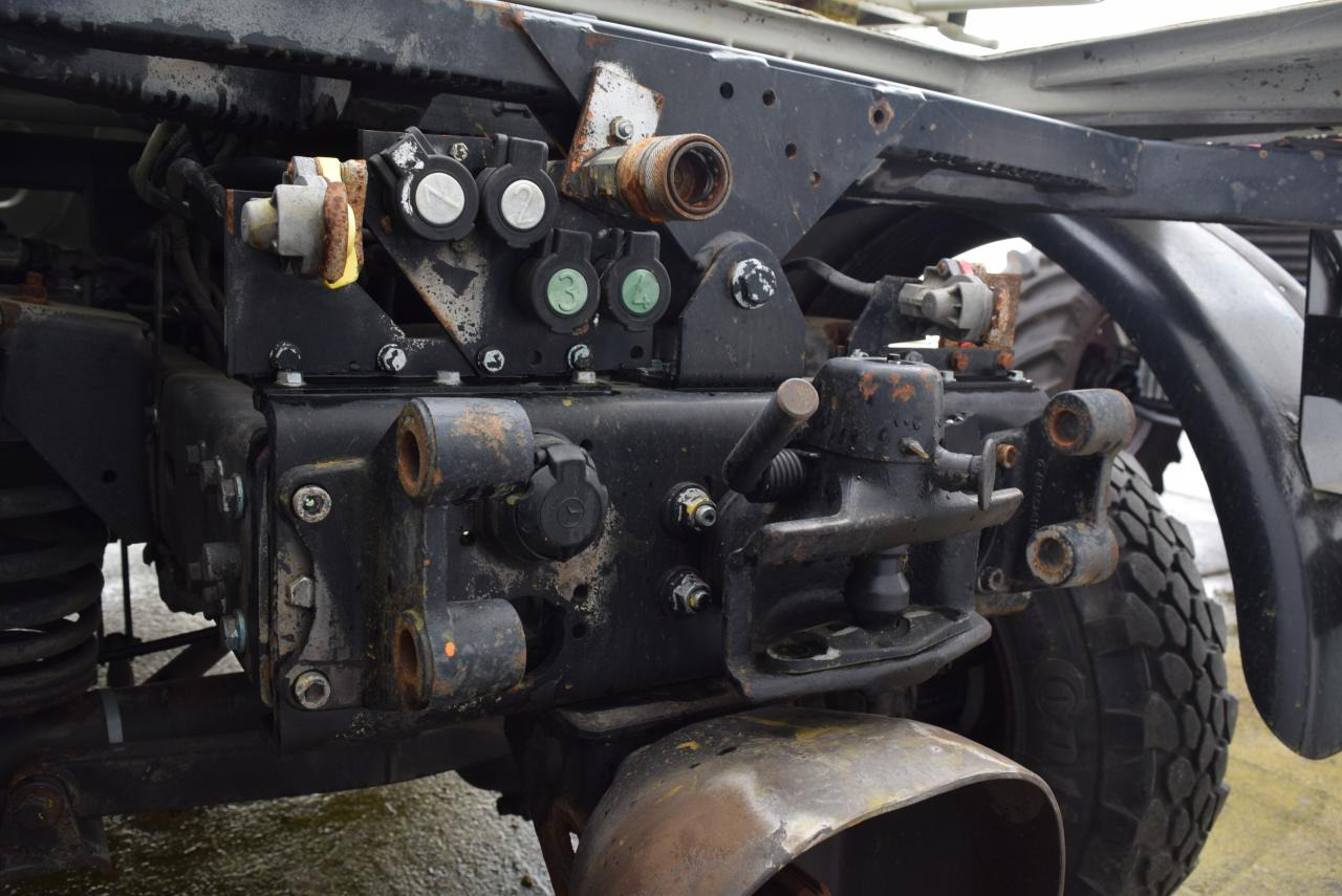 Mercedes-Benz U 90 - Camião basculante: foto 4 Mercedes-Benz U 90 - Camião basculante: foto 4