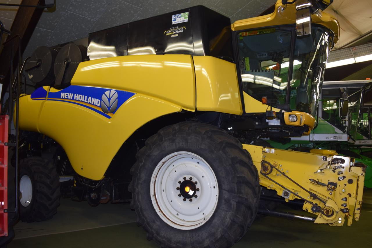 New Holland CR 9090 Elevation - Ceifeira debulhadora: foto 5 New Holland CR 9090 Elevation - Ceifeira debulhadora: foto 5