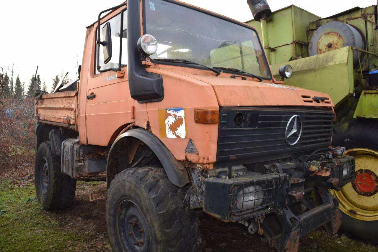 Mercedes-Benz Unimog U 1200 - Veículo municipal/ Especial: foto 1 Mercedes-Benz Unimog U 1200 - Veículo municipal/ Especial: foto 1
