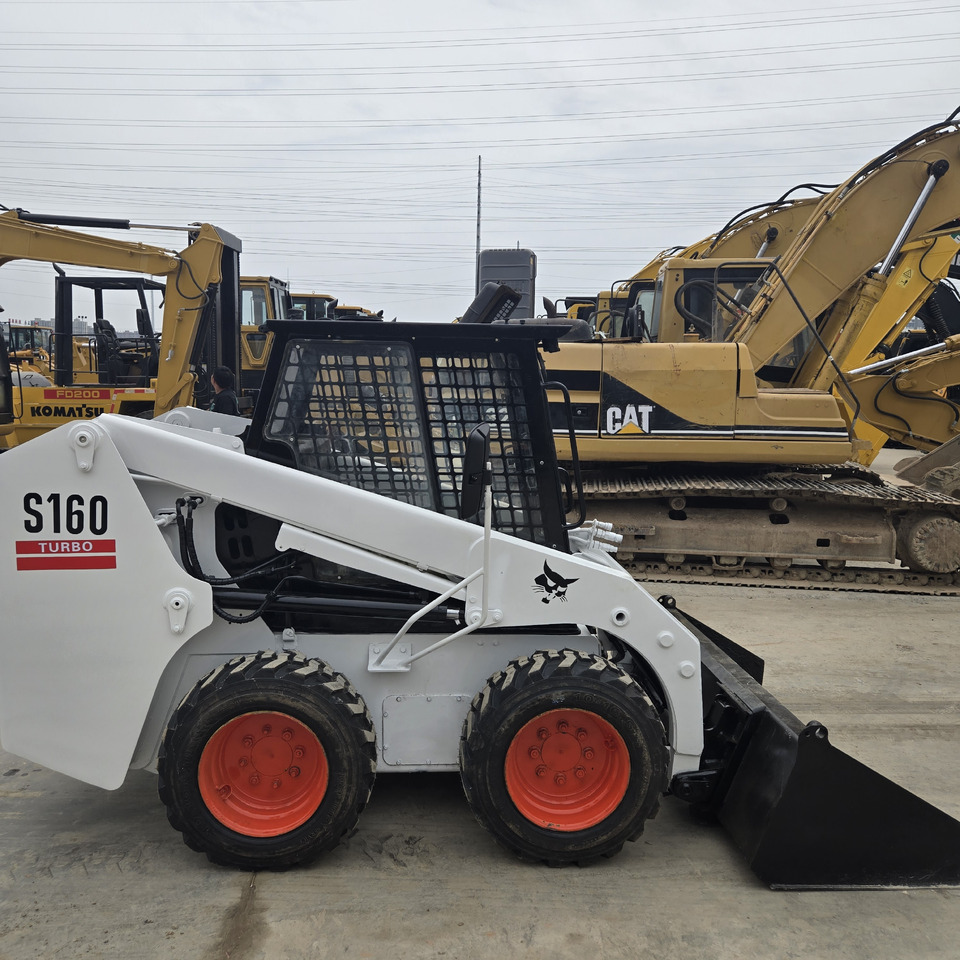 BOBCAT S160 - Mini pá carregadora: foto 3 BOBCAT S160 - Mini pá carregadora: foto 3