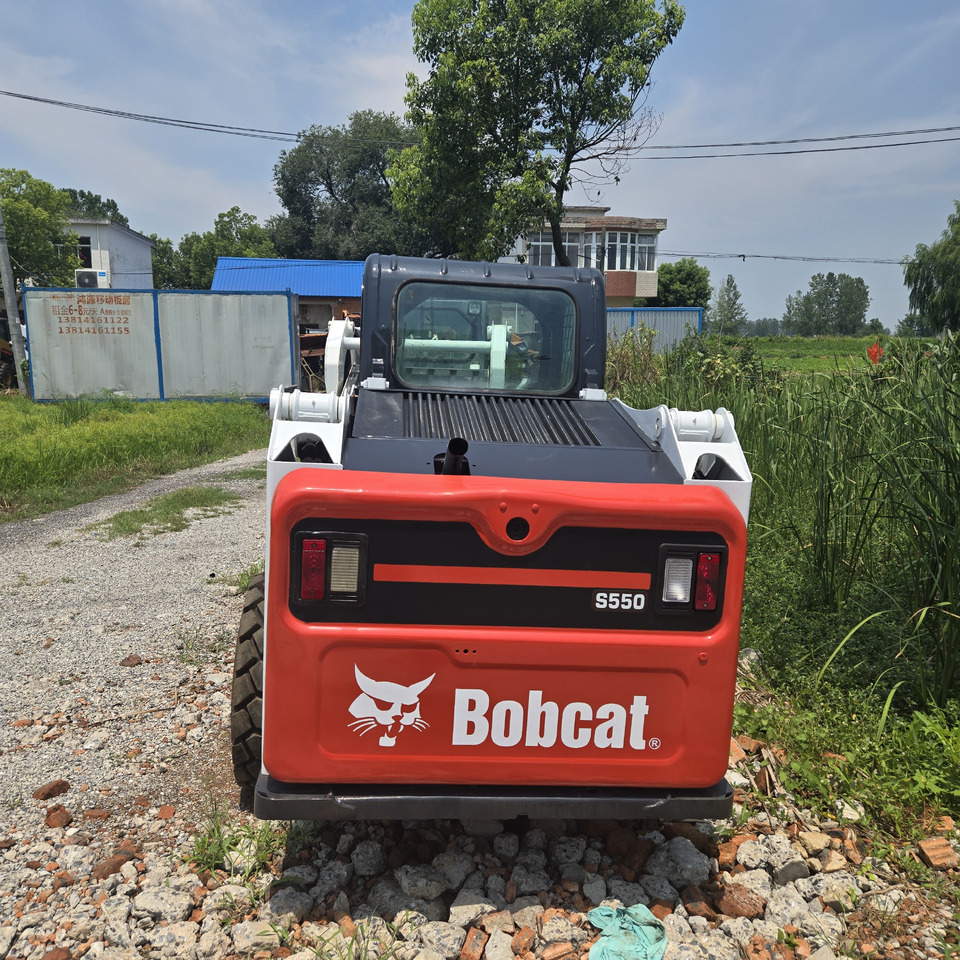 BOBCAT S550 - Mini pá carregadora: foto 3 BOBCAT S550 - Mini pá carregadora: foto 3