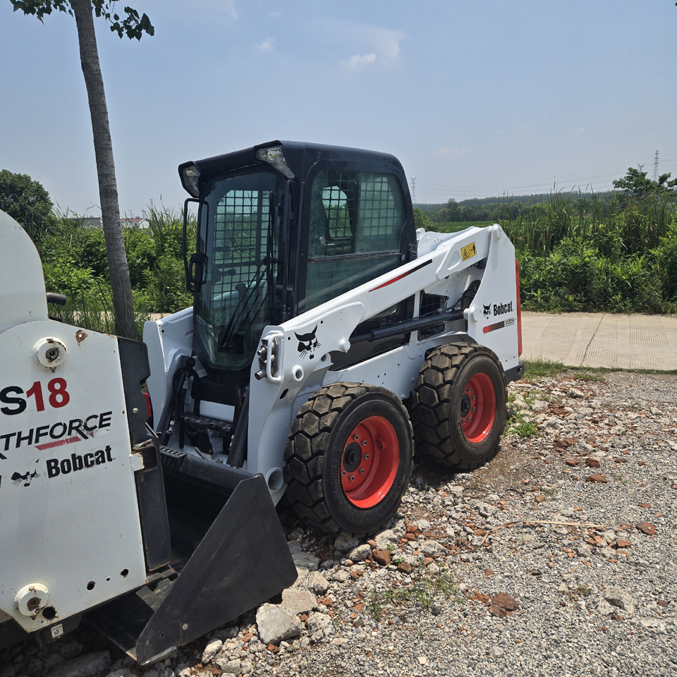BOBCAT S550 - Mini pá carregadora: foto 4 BOBCAT S550 - Mini pá carregadora: foto 4