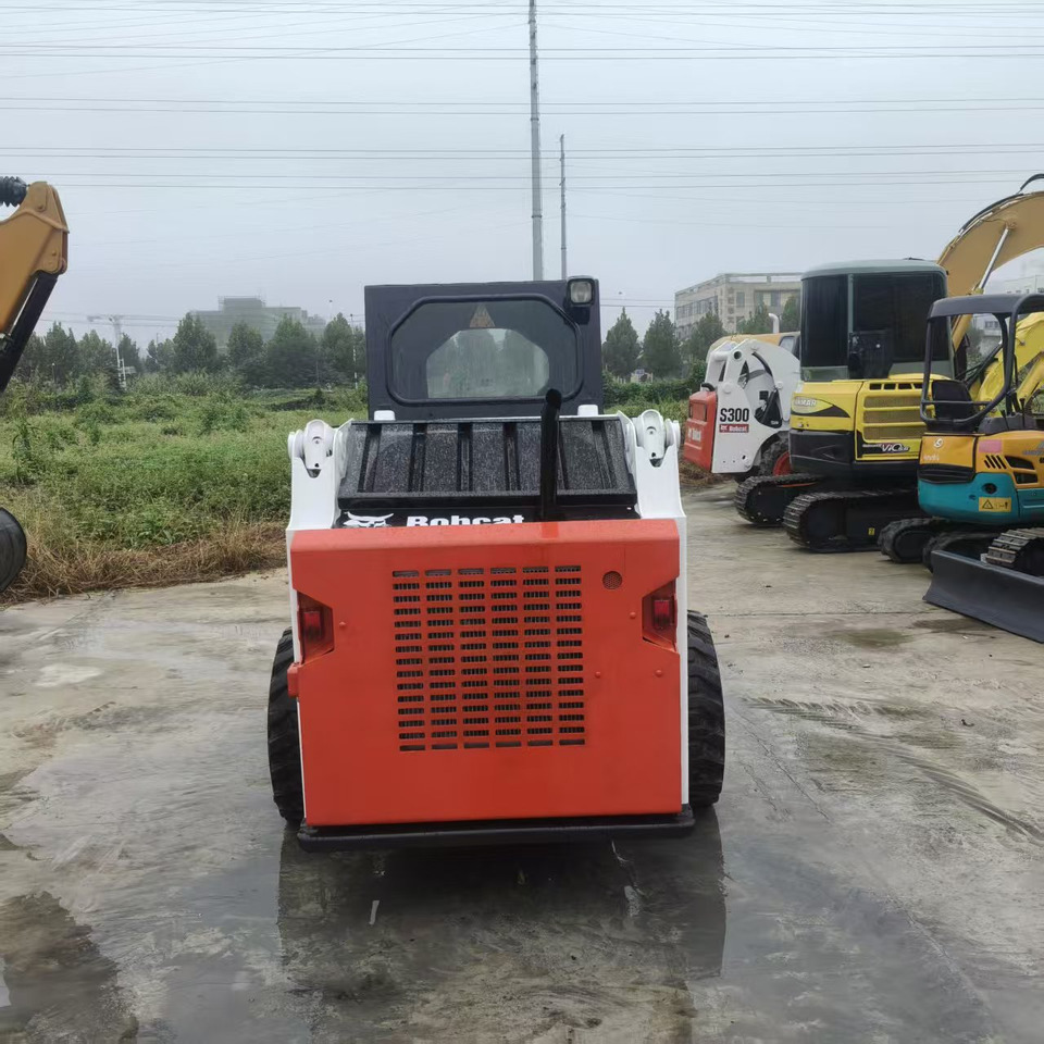 Bobcat S300 - Mini pá carregadora: foto 3 Bobcat S300 - Mini pá carregadora: foto 3