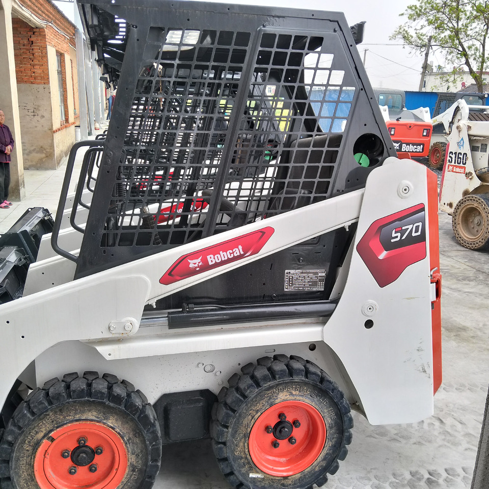 Bobcat S70 - Mini pá carregadora: foto 3 Bobcat S70 - Mini pá carregadora: foto 3