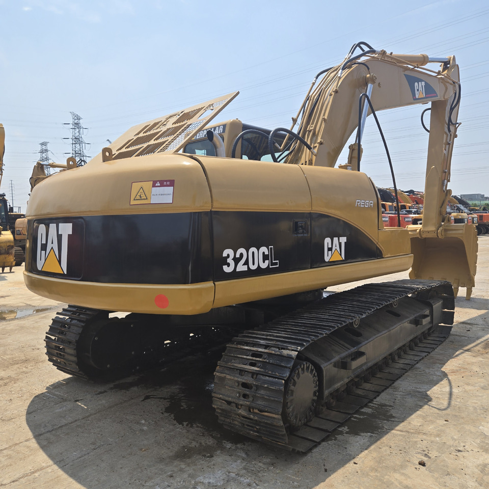 Escavadora de rastos CAT 320C: foto 7
