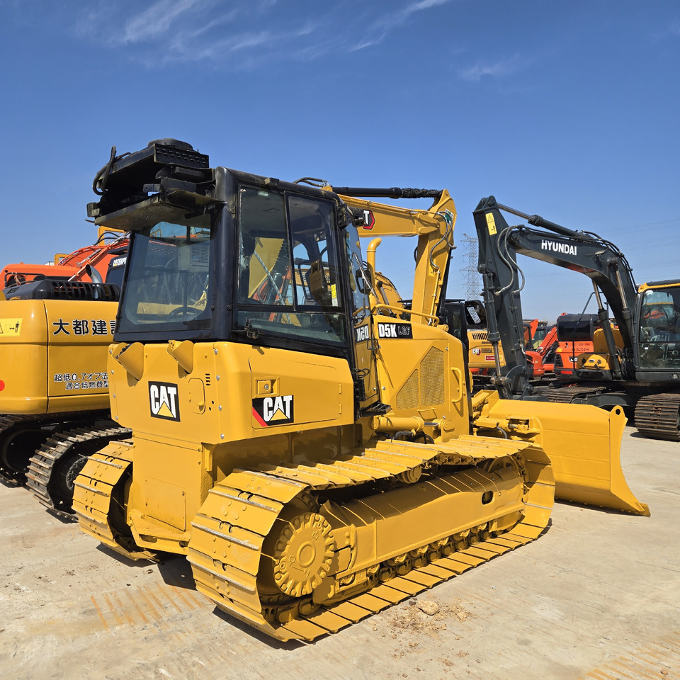 CATERPILLAR D5K - Buldôzer: foto 2 CATERPILLAR D5K - Buldôzer: foto 2
