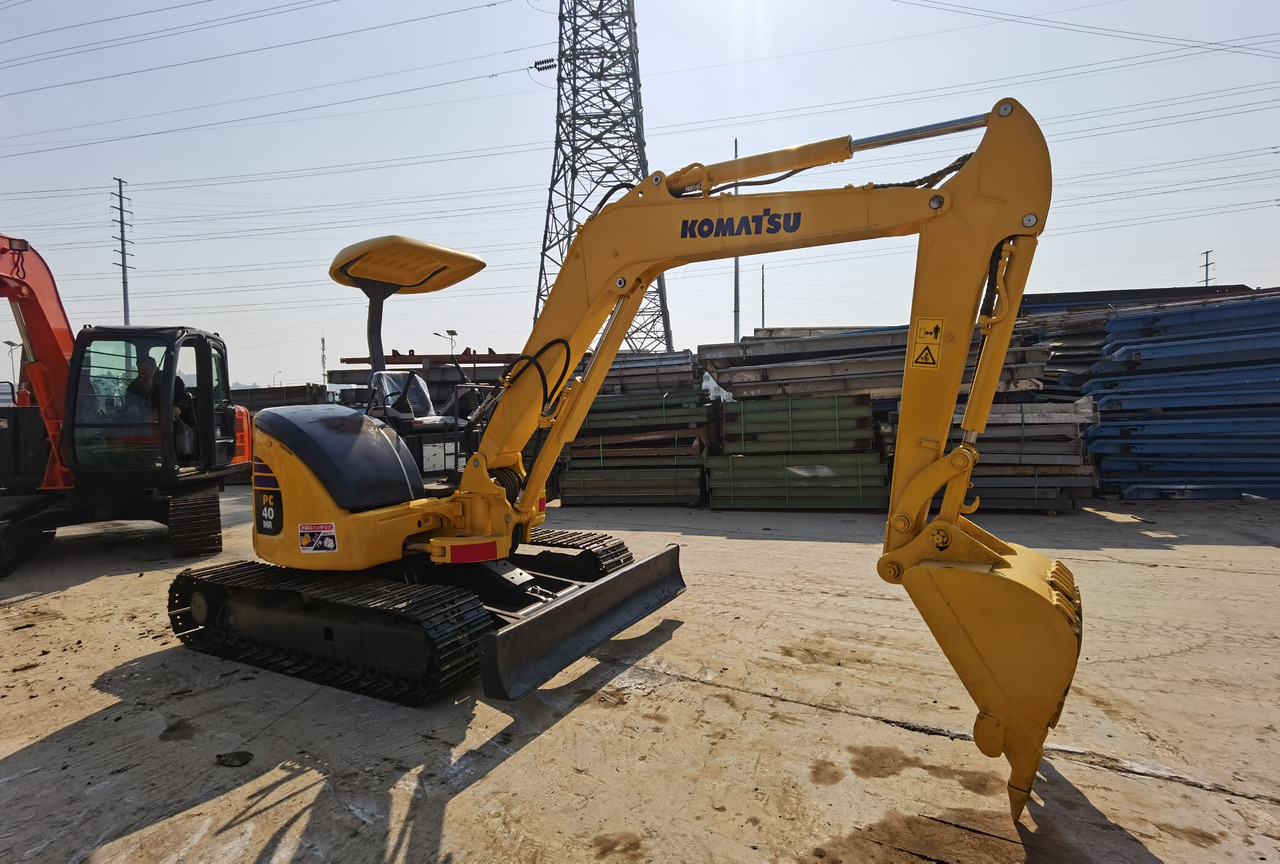 CATERPILLAR PC40MR - Mini escavadeira: foto 5 CATERPILLAR PC40MR - Mini escavadeira: foto 5