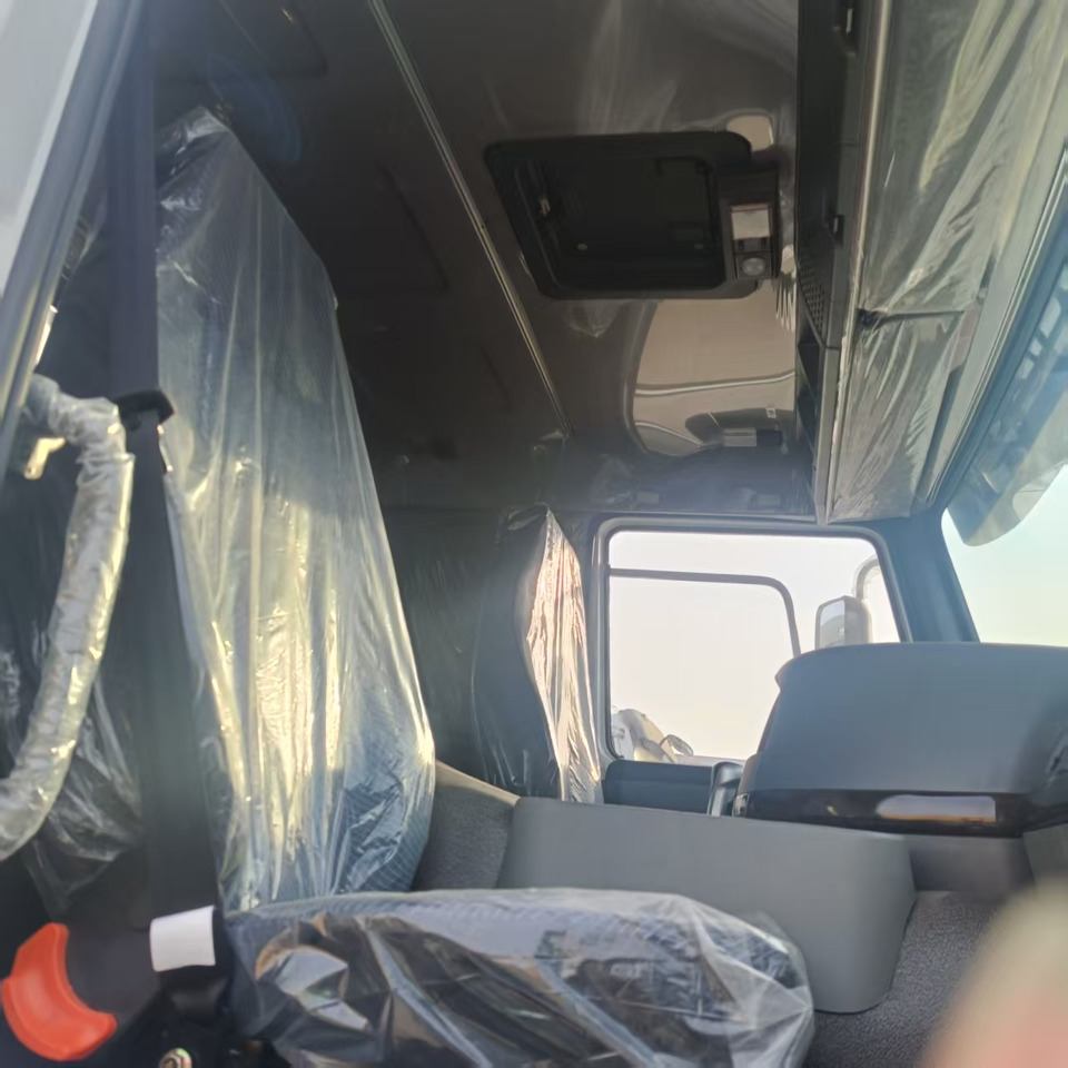 SINOTRUK HOWO - Camião: foto 2 SINOTRUK HOWO - Camião: foto 2