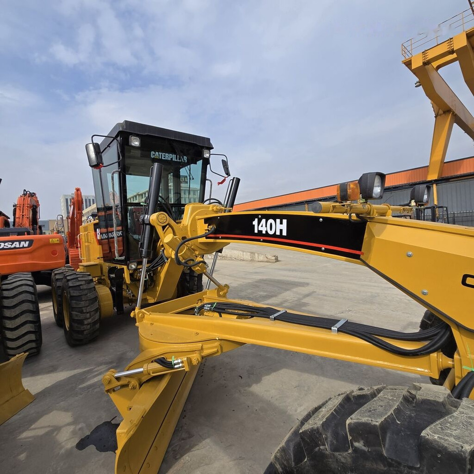 Caterpillar 140H - Motoniveladora: foto 4 Caterpillar 140H - Motoniveladora: foto 4