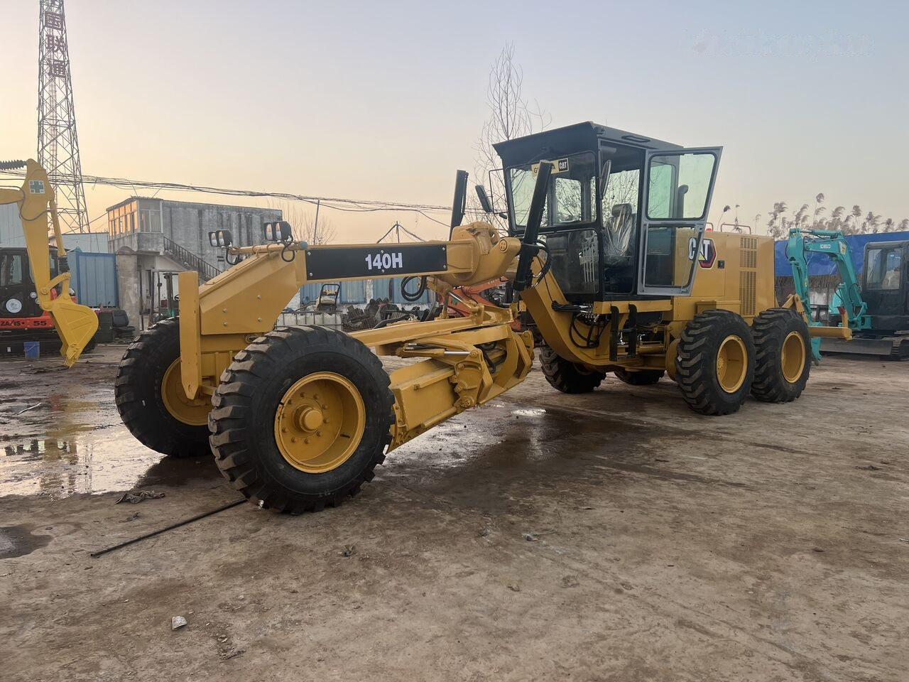 Caterpillar 140H - Motoniveladora: foto 4 Caterpillar 140H - Motoniveladora: foto 4